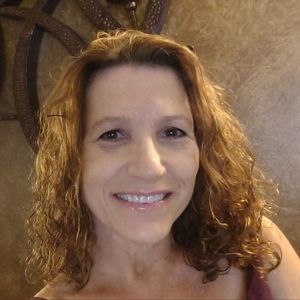 Meet your Posher, Denise